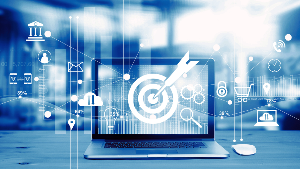 Visuel de marketing digital illustrant un ordinateur portable avec une cible au centre, entouré d’icônes représentant des données, le cloud, la sécurité, le commerce électronique et les analyses, symbolisant la stratégie numérique et les outils technologiques.